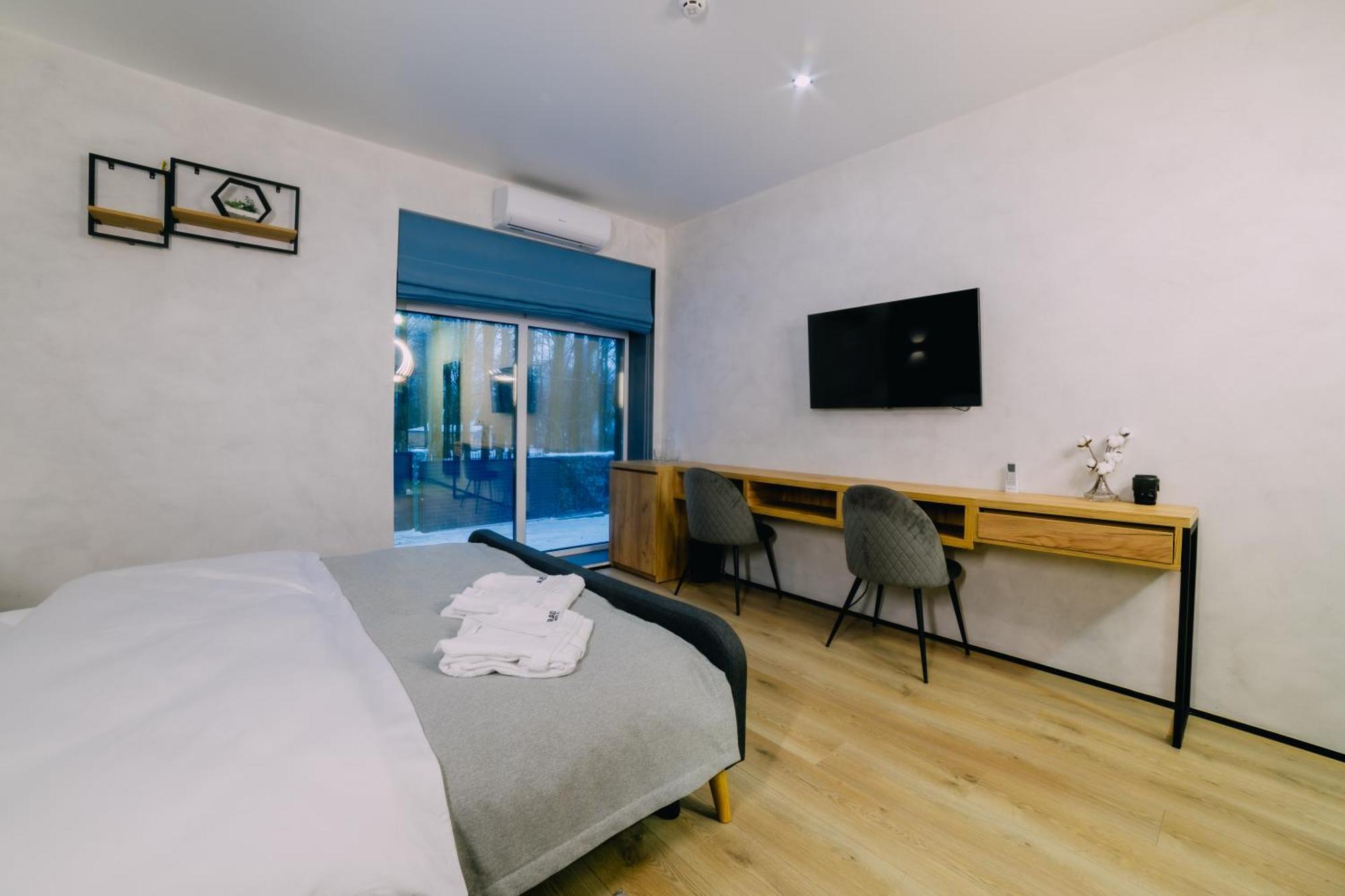 Rado Hotel Spa Khmil'nyk Ngoại thất bức ảnh